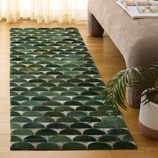 Studio Leather 2 ft. x 7 ft. Green/Gray Scallop Runner Rug