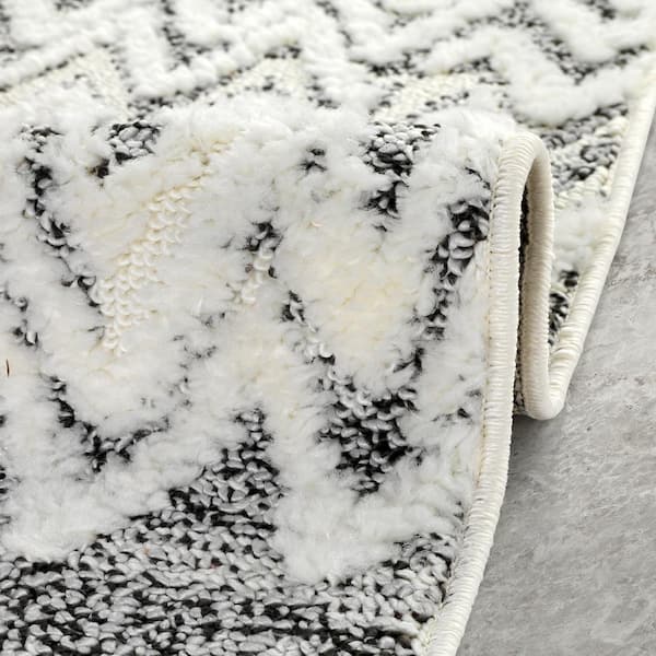 Palafito Geometric High-Low Area Rug