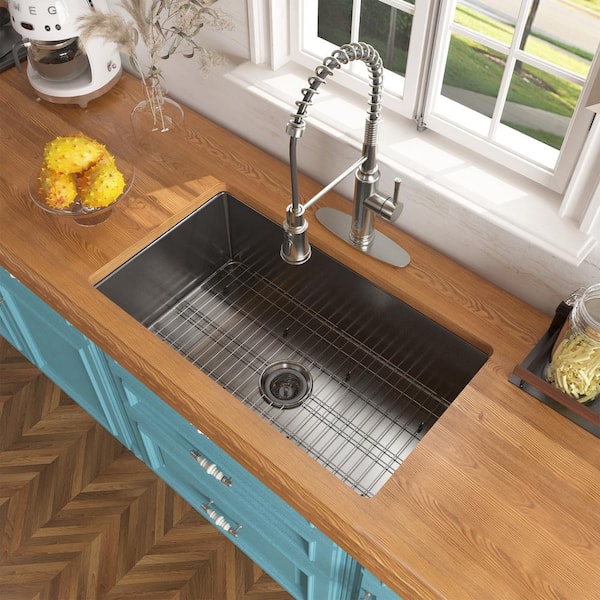 CASAINC All-in-one Matte Black Fireclay 32 in. Single Bowl Undermount Kitchen Sink with Pull Down Faucet and Accessories