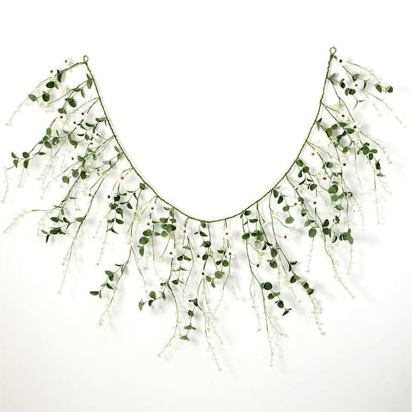 SULLIVANS 72 in. Artificial Daisy and Eucalyptus Swag