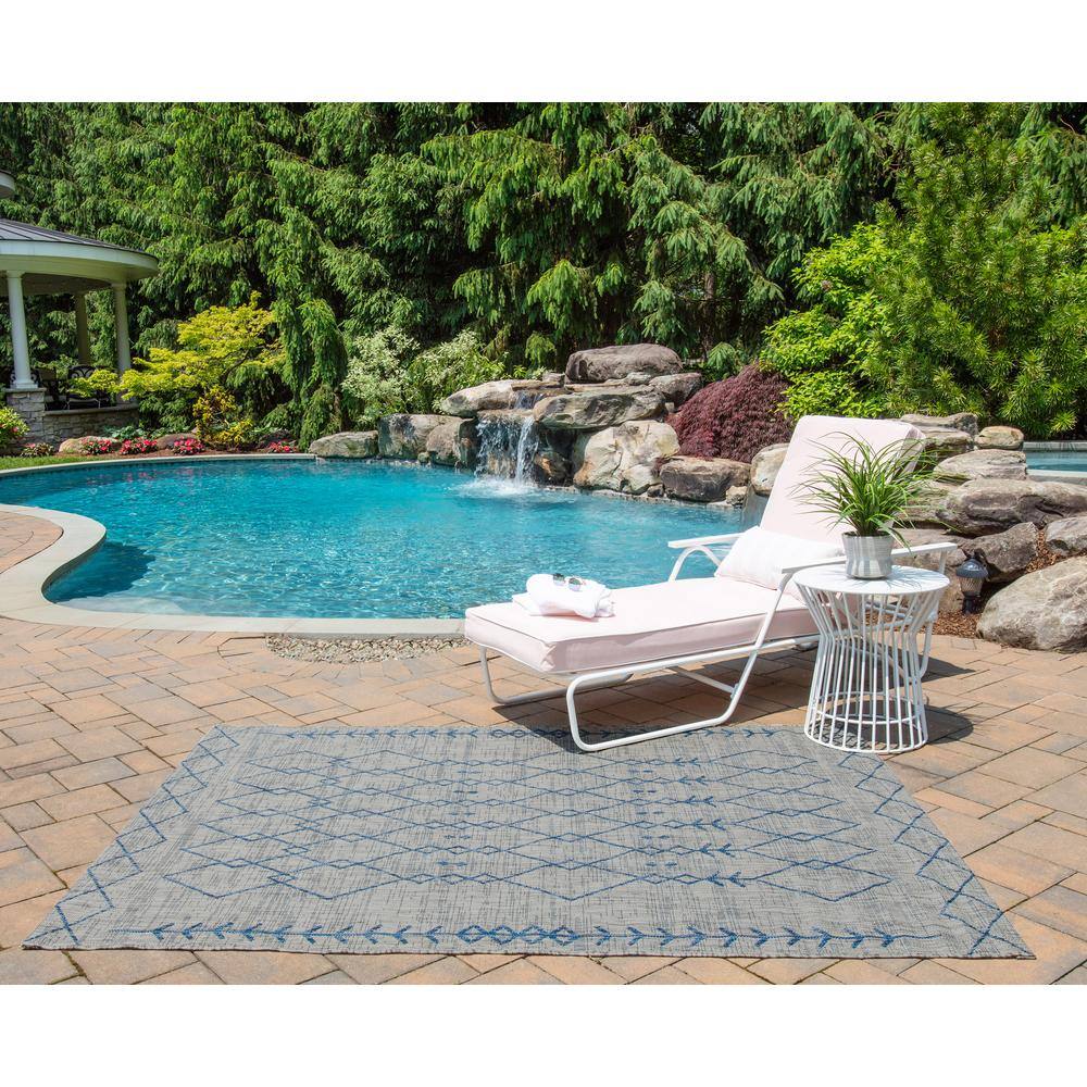 Reversible Easy-Care Geometric Gray Synthetic Rug 3x5