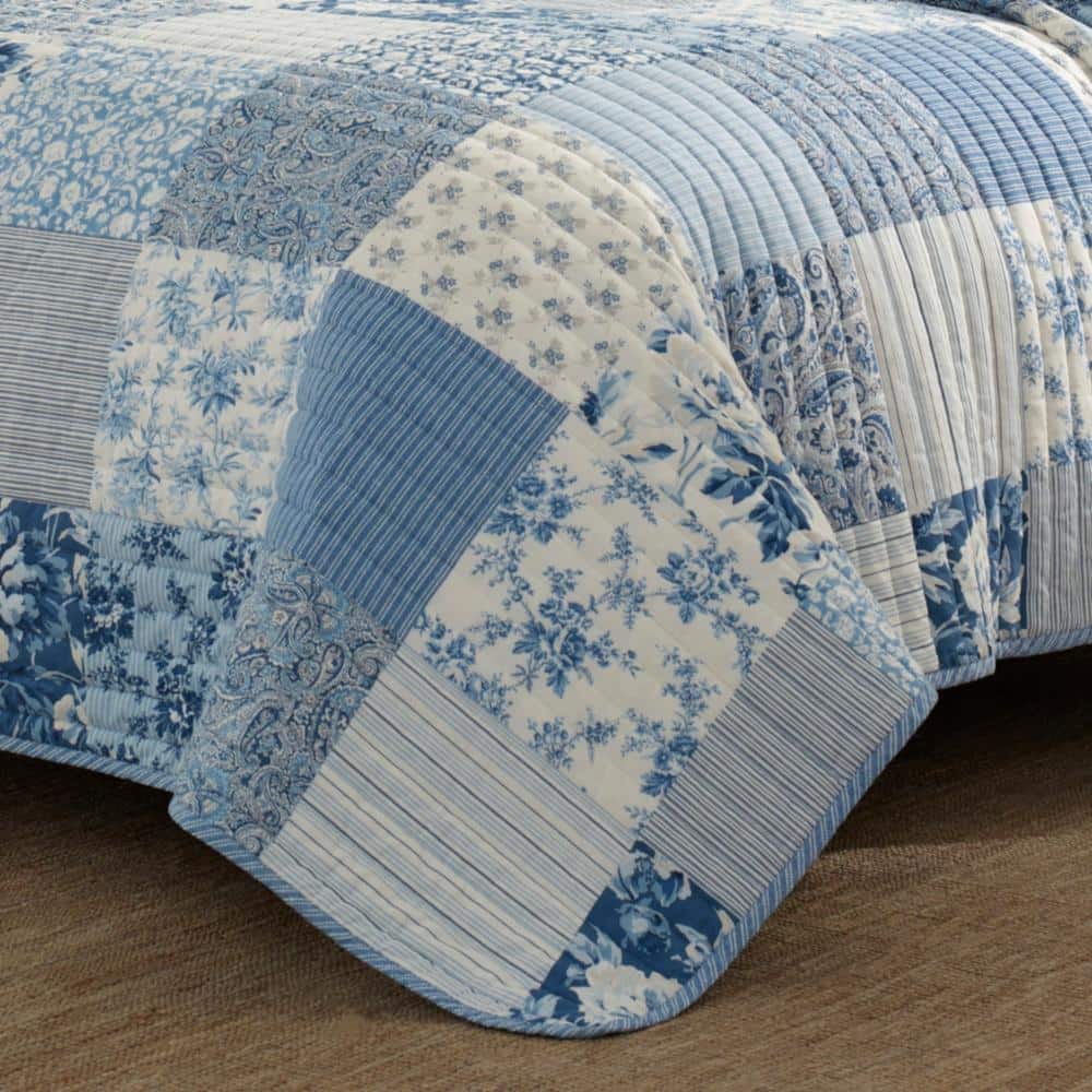 Full Blue Cotton Reversible Patchwork Quilt Set