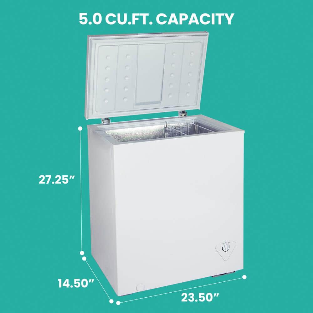 Compact White Energy-Efficient Chest Freezer with Manual Defrost