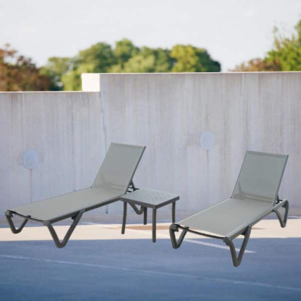 Oyezvary 3-Piece Aluminum Outdoor Patio Chaise Lounge Polypropylene Chair with Table & 5 Adjustable Backrest Positions in Gray