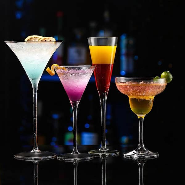 https://images.thdstatic.com/productImages/01a0924c-e046-4f62-9ff2-2972ca72eb49/svn/clear-martini-glasses-kx88-3-1f_600.jpg