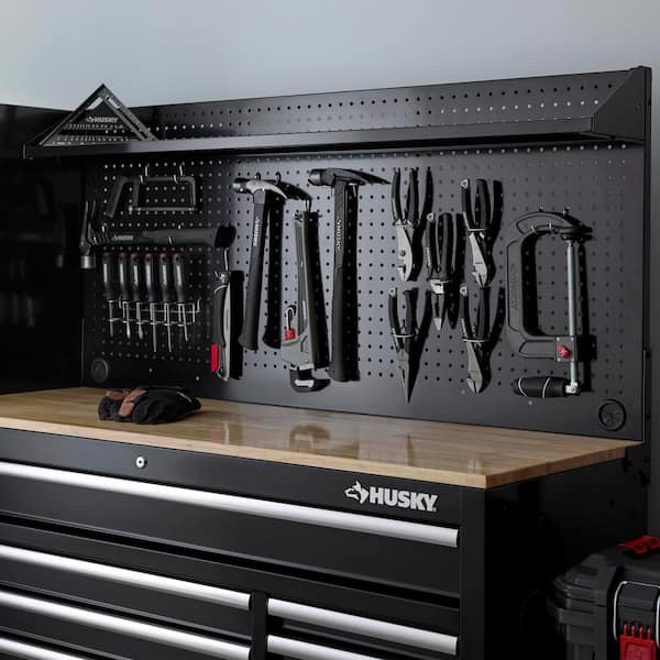 Husky 135 Piece Mechanics Tool Set 1/4 in & 3/8 in Drive SAE