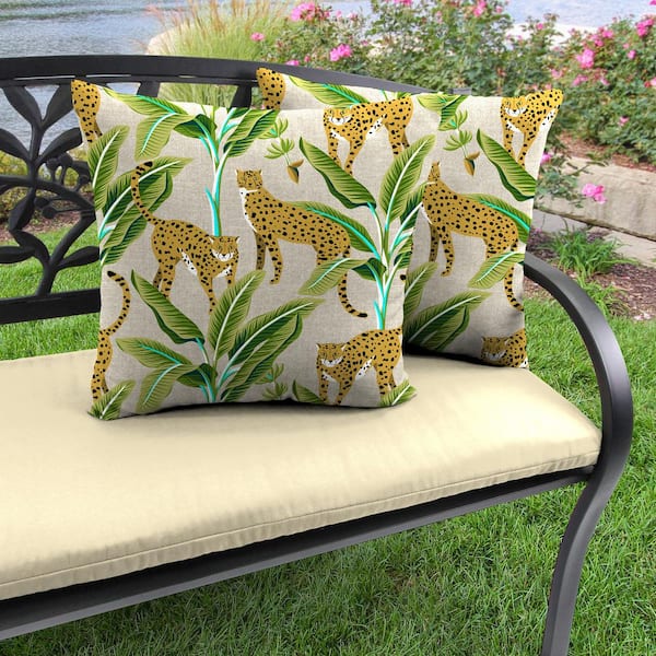 Jordan Manufacturing 18 in. L x 18 in. W x 4 in. T Outdoor Throw Pillow in Enzel Linen (2-Pack)
