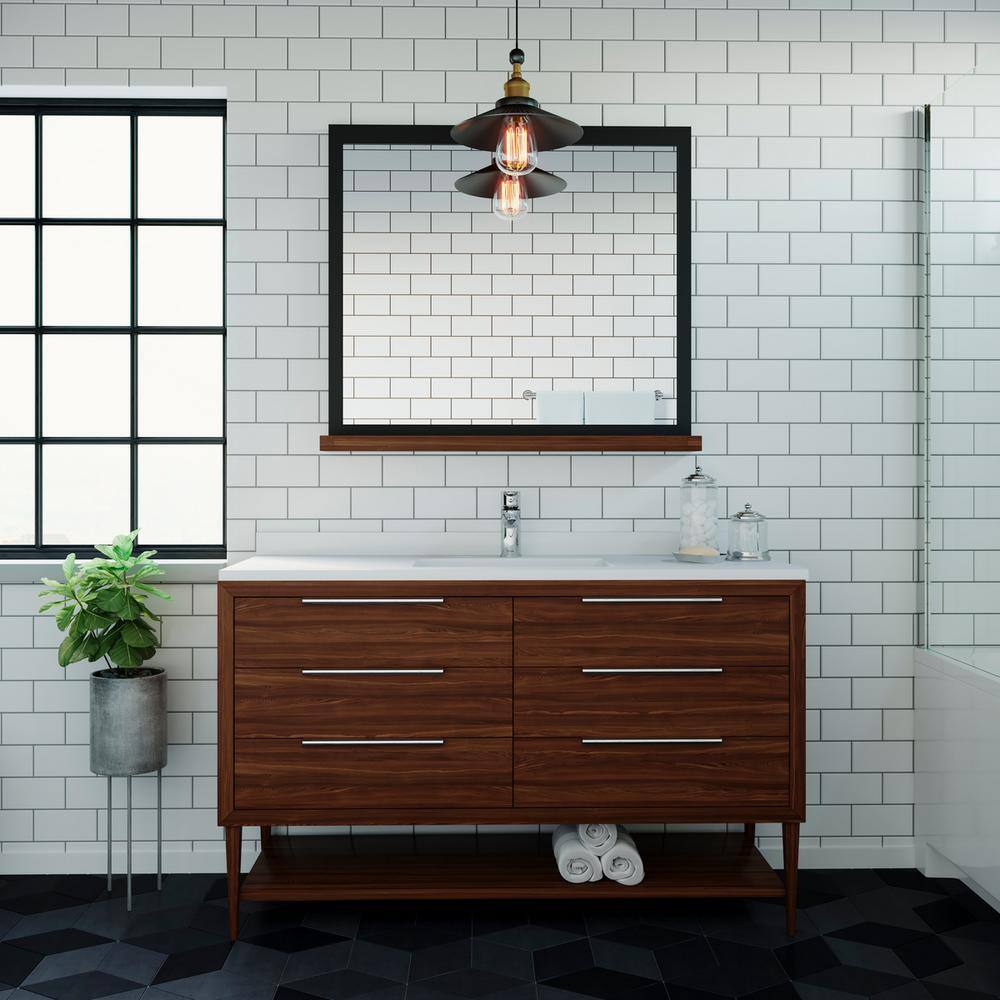 Polished Chrome Modern Single Hole Bathroom Faucet