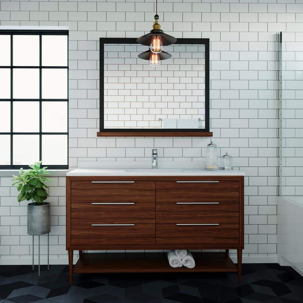 Polished Chrome Modern Single Hole Bathroom Faucet