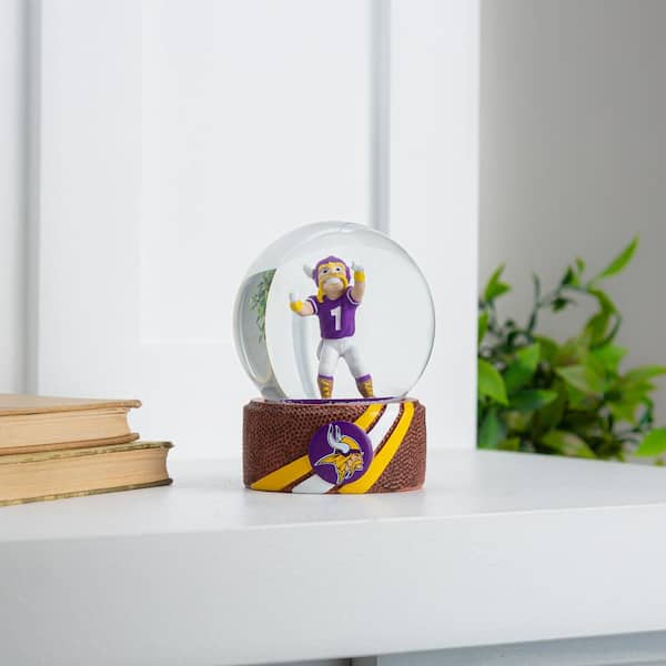 Minnesota Vikings 5 in. Glass Tabletop Snow Globe