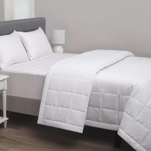 220 Thread Count Microfiber White King Hotel Blanket
