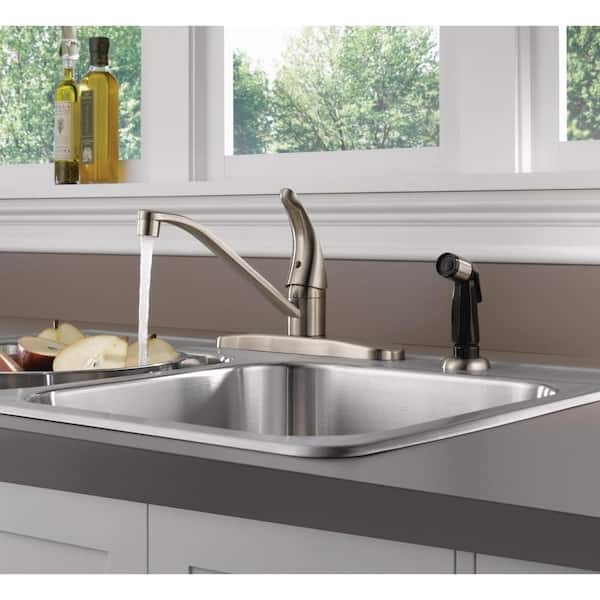 Core Single Handle Side Sprayer Standard Kitchen Faucet in Stainless