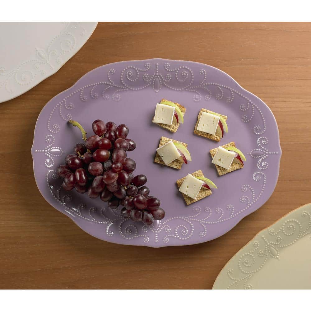 White Ceramic Oval Serving Platter with Textured Pattern