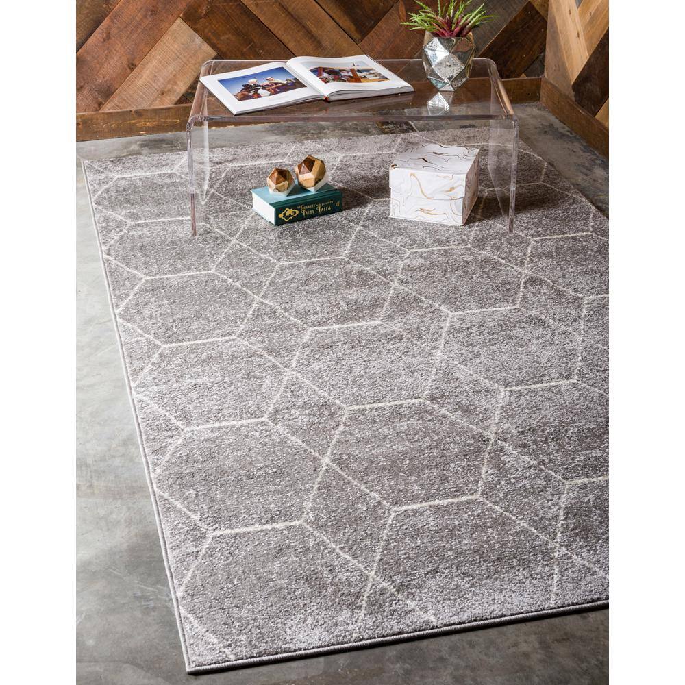 Light Gray Synthetic 8' x 10' Trellis Rectangular Rug