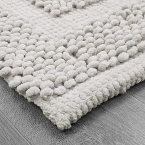 Sophie Border Silver Soft Gray 27 in. x 45 in. Cotton Textured Bath Mat