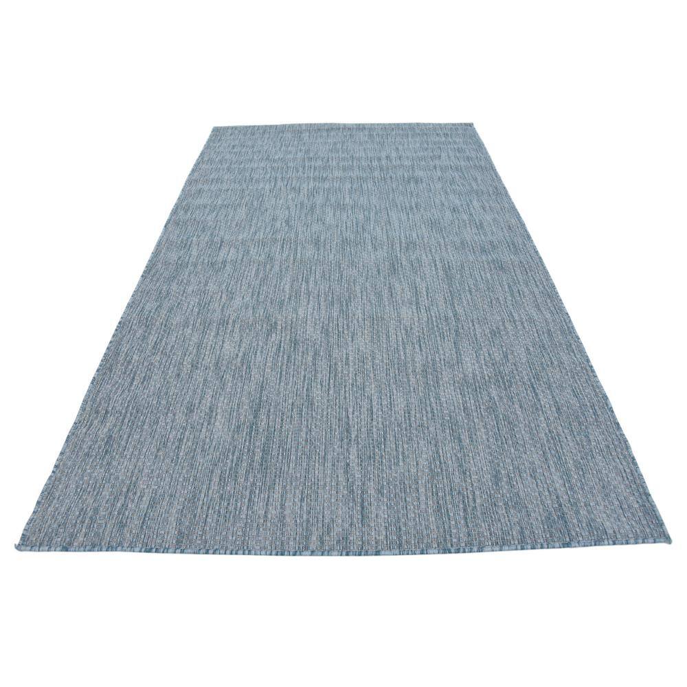 Aquamarine Easy-Care Synthetic 5' x 8' Outdoor Rug
