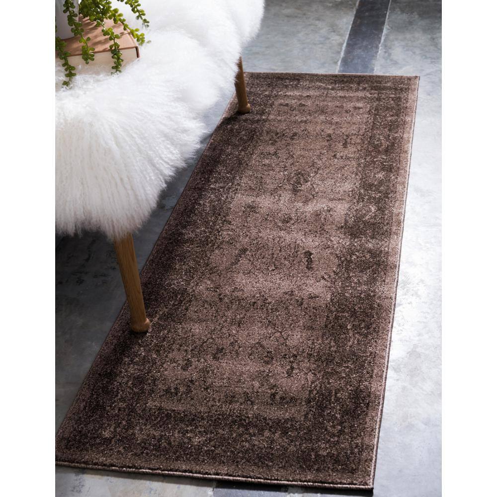Classic Floral Brown Synthetic 6' Indoor Runner Rug