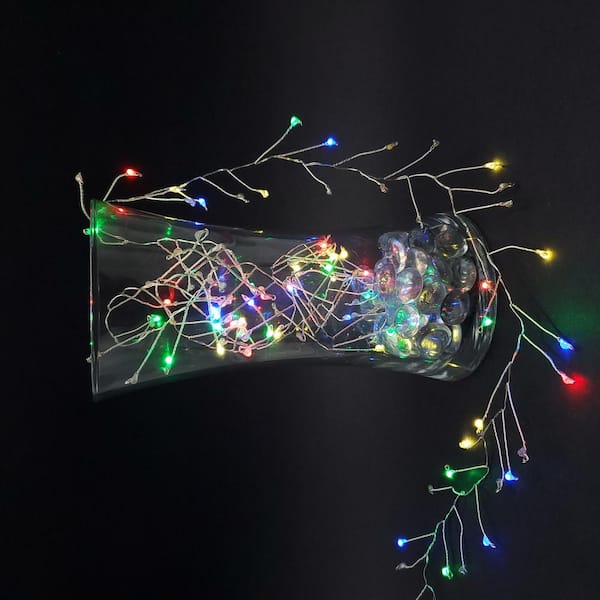 https://images.thdstatic.com/productImages/01dcfd69-31f4-4b26-a7ac-464992baea5a/svn/lumabase-christmas-novelty-lights-66302-44_600.jpg