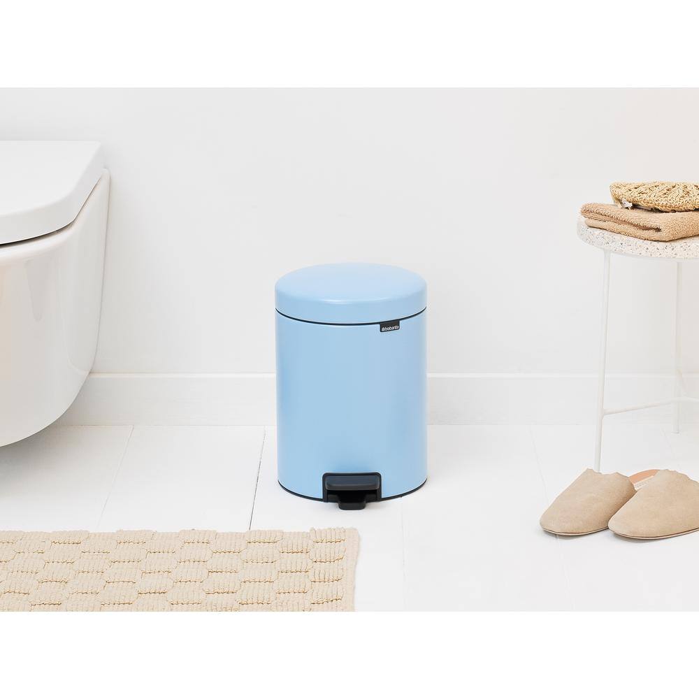 Dreamy Blue Plastic Round Pedal Trash Can, 1.3 Gallon