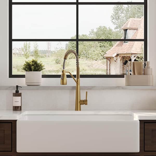 20 in. Height 360° Spout Swivel Spring Single Handle Pull Out Sprayer Faucet with Stainless Steel in Brushed Gold