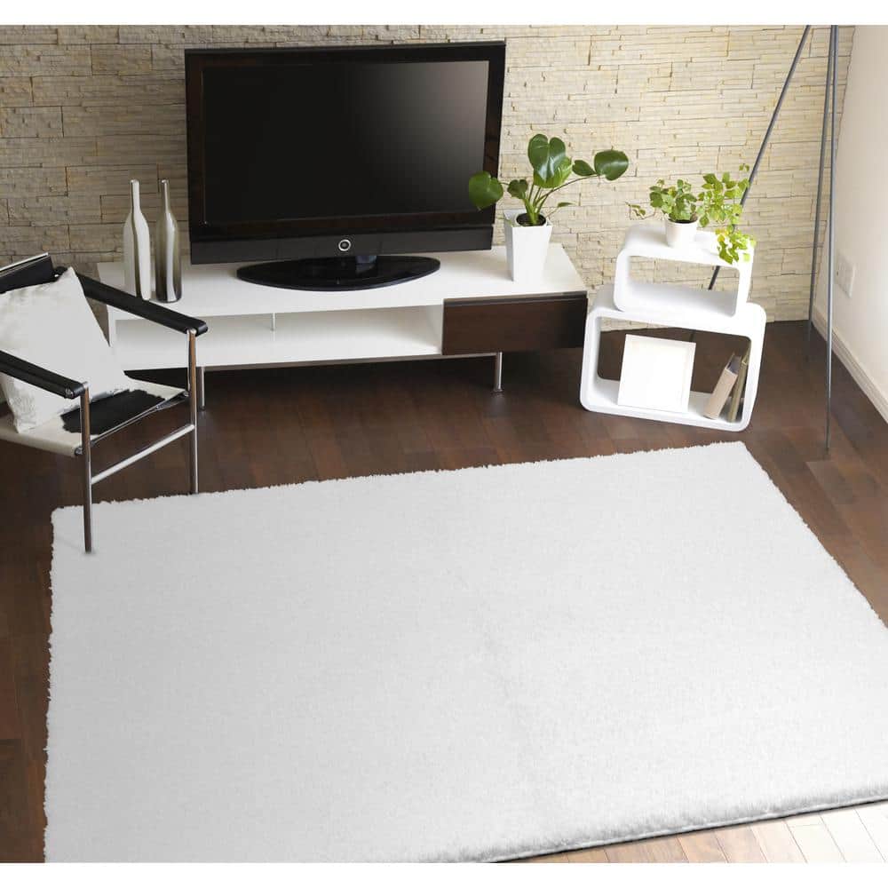 White Tufted Shag 9' x 12' Stain-Resistant Area Rug