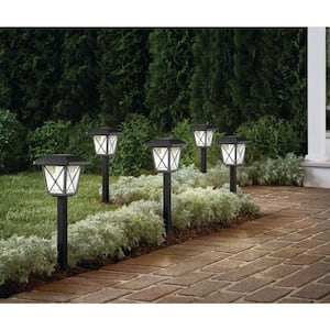 Oakleigh 16 Lumens Solar 2-Tone Black and Grey LED Landscape Pathway Light Set with Vintage Bulb