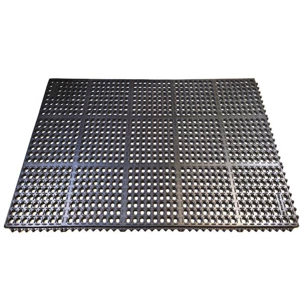 A Rubber Drainage Mat Offers Three Degrees of Slip-Resistant Safety!