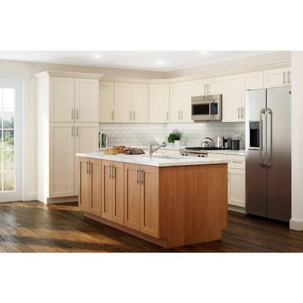 https://images.thdstatic.com/productImages/01fe340d-2f59-46ea-9486-796a6fc832af/svn/cinnamon-stain-home-decorators-collection-assembled-kitchen-cabinets-ezr36ssr-hcn-44_600.jpg