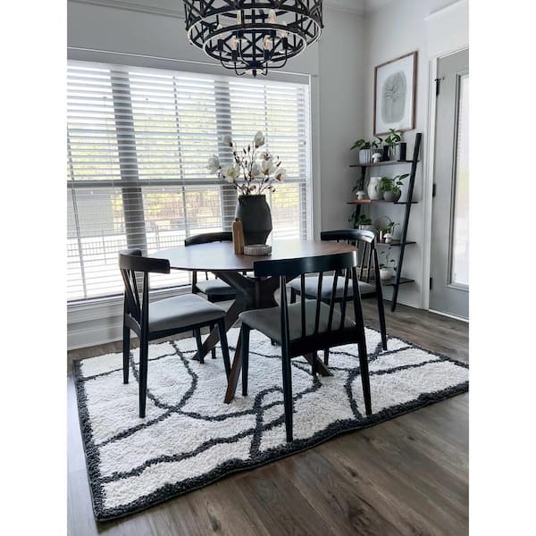 Brad 5 ft. X 7 ft. White, Black Area Rug