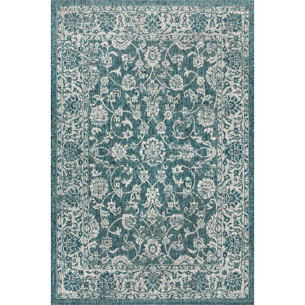 Bohemian Chic Gray Synthetic 4' x 6' Indoor/Outdoor Area Rug