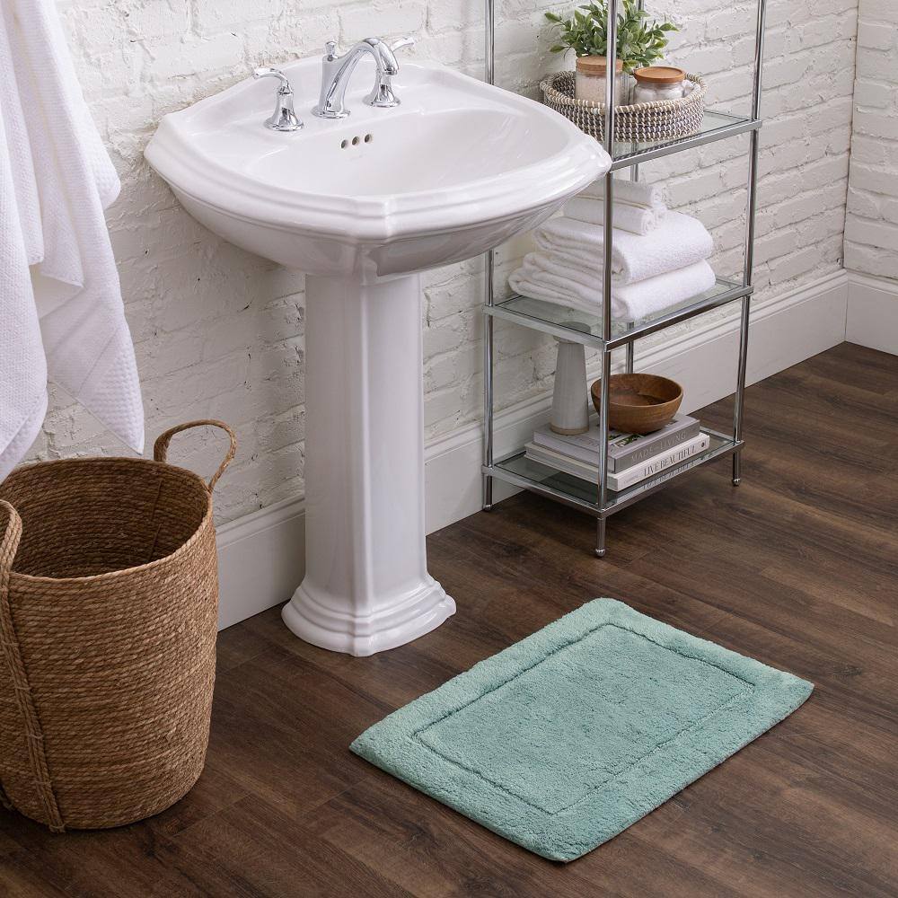 Glacier Luxe Cotton Spa Bath Rug 2'3" x 3'9"