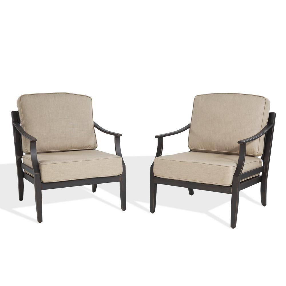 Egg-Shaped Beige Wicker Patio Chair with Cushions