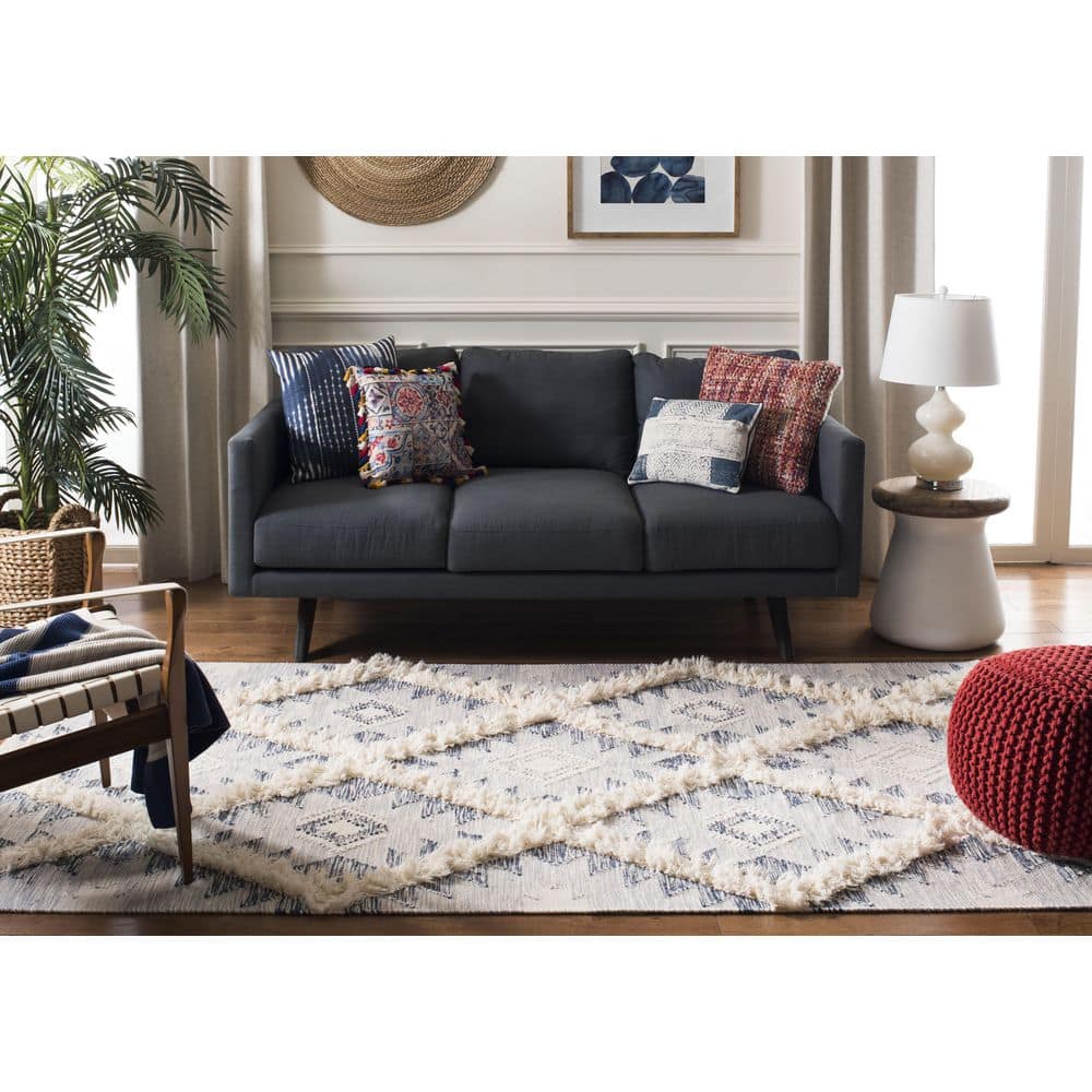 Ivory Diamond Trellis Hand-Knotted Wool Area Rug - 9' x 12'