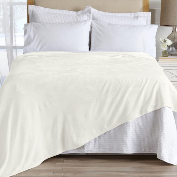 FRESHFOLDS Beige Solid Microfiber Full/Queen Premium Ultra-Soft Plush Blanket
