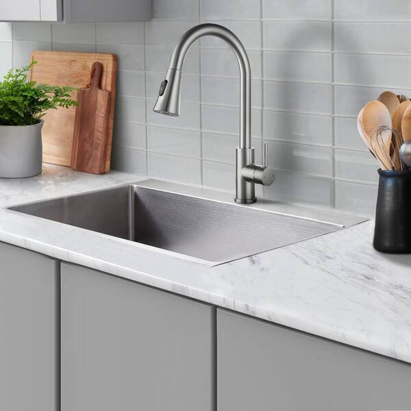 Maincraft Paula Single-Handle Pull Down Sprayer Kitchen Faucet in