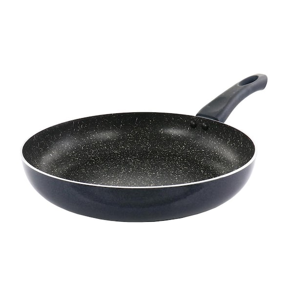 https://images.thdstatic.com/productImages/02349f15-323a-4589-835c-60a63c04614a/svn/navy-blue-oster-skillets-985117238m-64_600.jpg