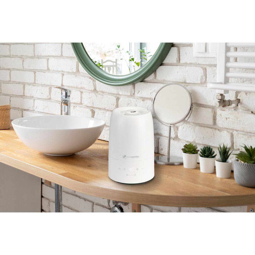 PureGuardian White Ultrasonic Cool Mist Humidifier with Humidistat
