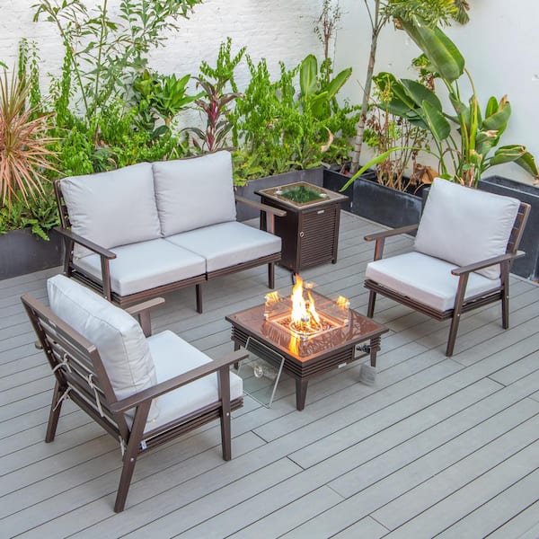 Leisuremod Walbrooke Brown 5-Piece Aluminum Square Patio Fire Pit Set with Light Grey Cushions, Slats Design, Tank Holder