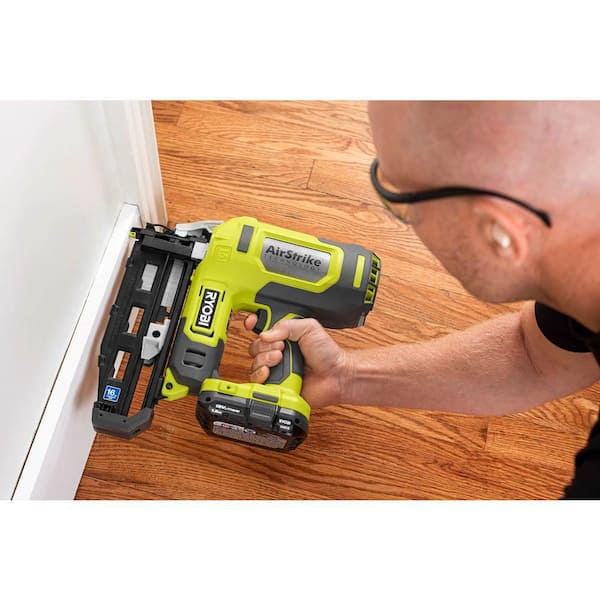 CLOUEUR 15G 18V ONE+™ R15GN18-0 RYOBI® - L'avis de Julien 