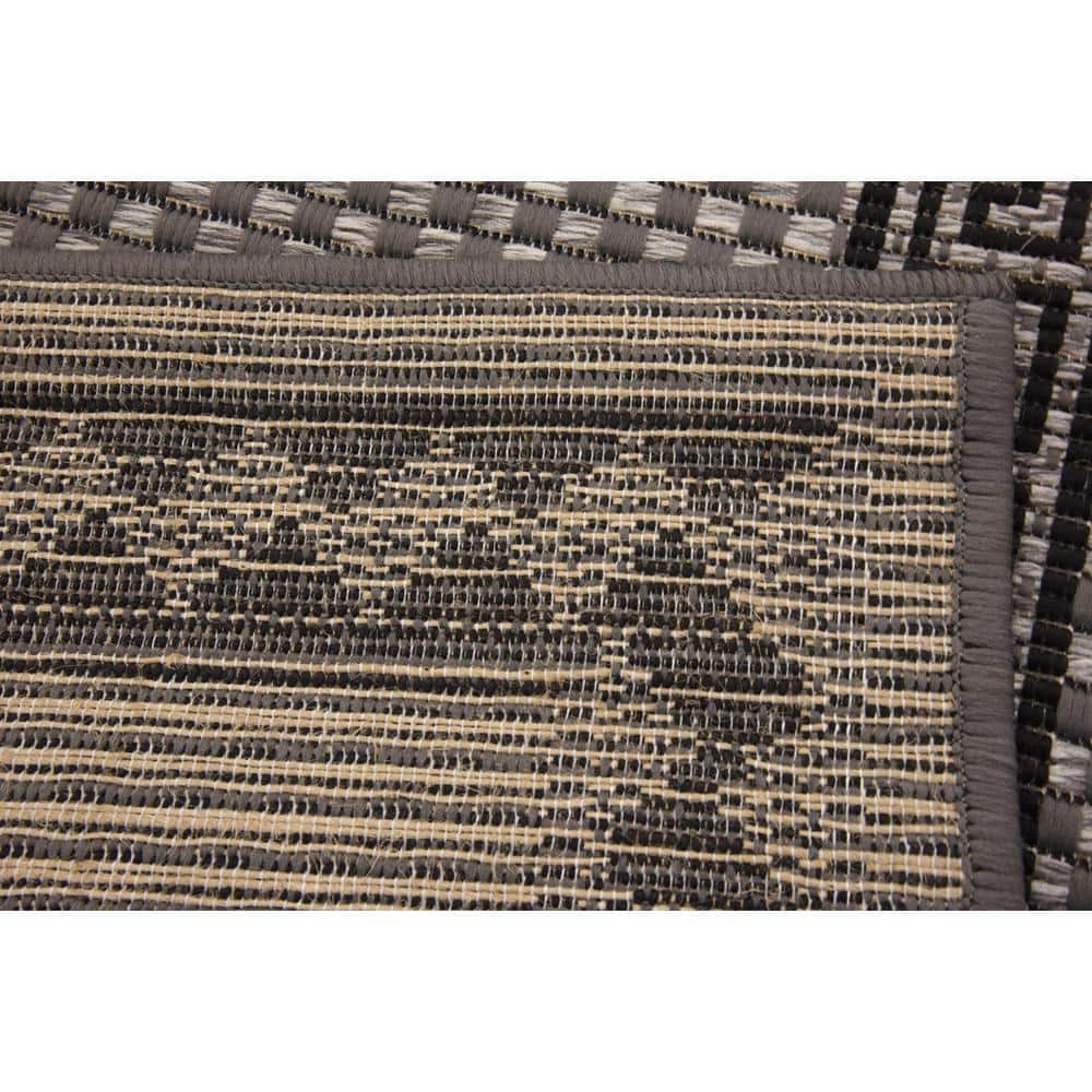 Elysian Gray Synthetic 2'2" x 3' Outdoor Rectangular Rug