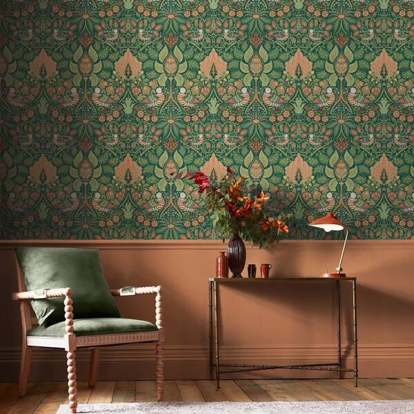 William Morris at Home Dove and Rose Woodland Wallpaper