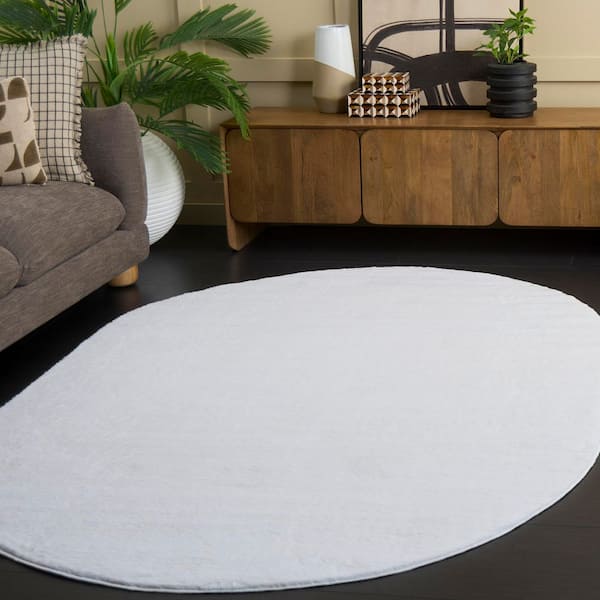Faux Rabbit Fur Ivory 5 ft. x 7 ft. Machine Washable Solid Flokati Oval Area Rug