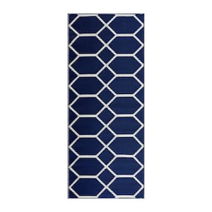 Miami Navy Creme 2 ft. 3 in. x 6 ft. Reversible Recycled Plastic Indoor/Outdoor Area Rug