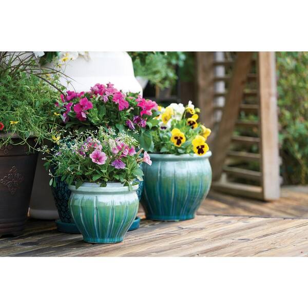 https://images.thdstatic.com/productImages/02709f55-e094-4139-95a2-9528552aaede/svn/blue-paddock-home-garden-plant-pots-521375-77_600.jpg