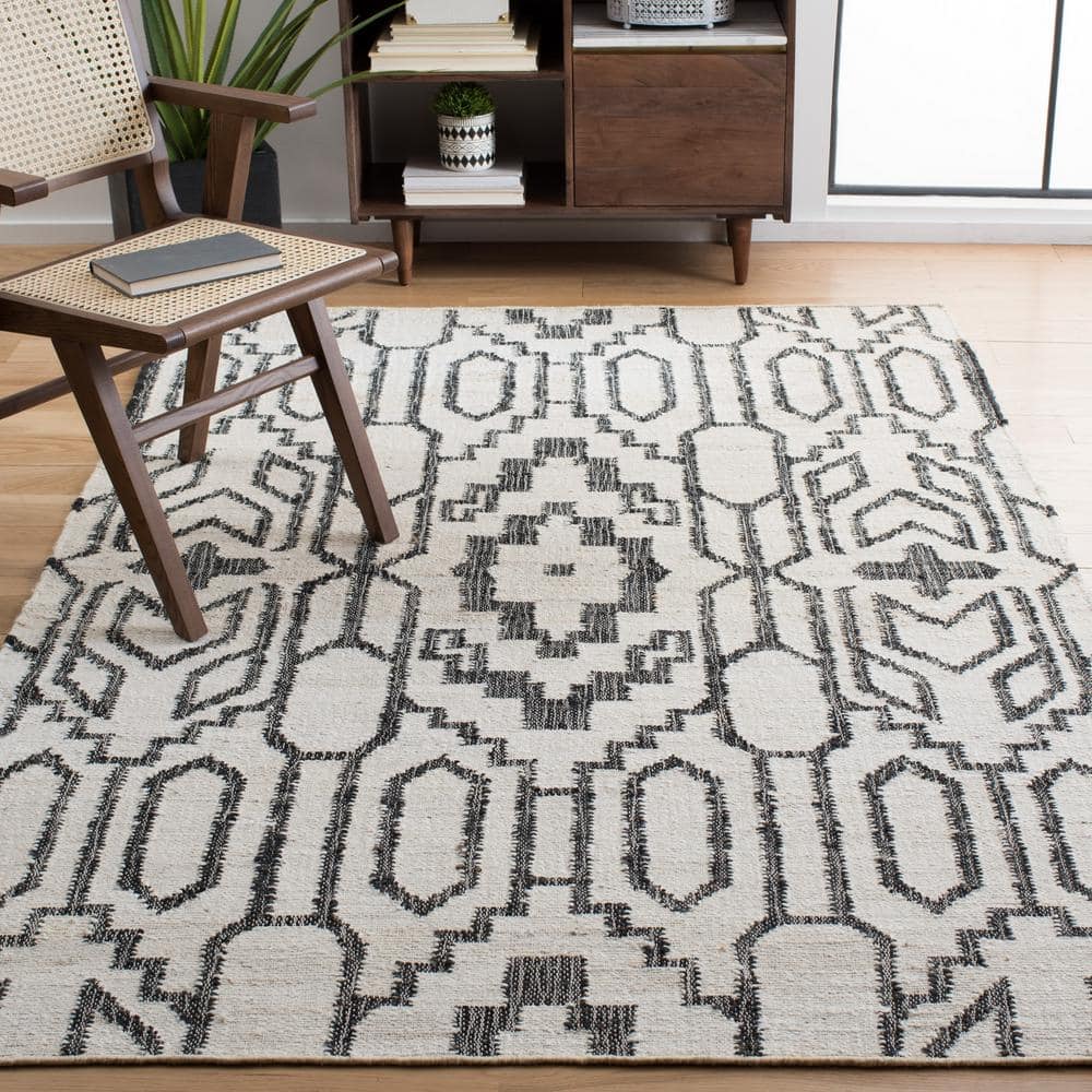 Natural Fiber 3 ft. x 5 ft. Ivory/Black Geometric Woven Area Rug price history on PriceWatchPro