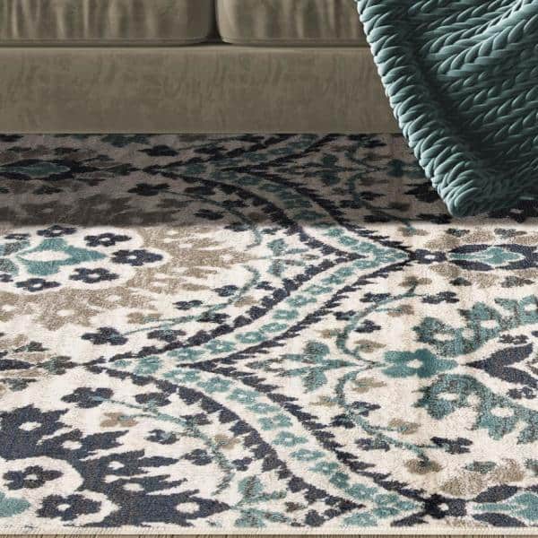 Deep Royal Floral Synthetic 7' x 9' Area Rug
