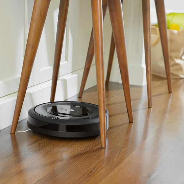 iRobot Roomba e5 Wi-Fi Connected Robotic Vacuum Cleaner Wi-Fi
