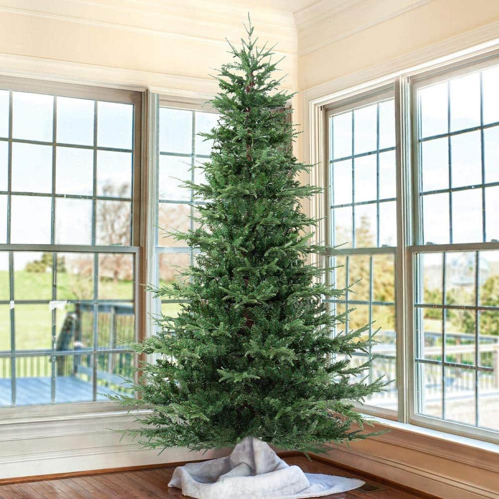 6.5 ft. Unlit Artificial Aspen Fir Christmas Tree, Xmas Tree with 813-PVC a
