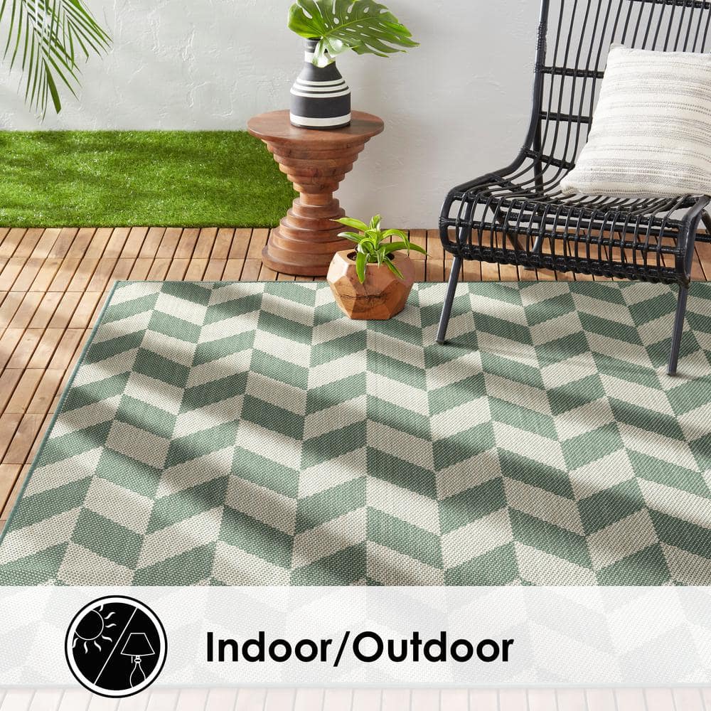 Beige and Green Geometric Synthetic Indoor/Outdoor Area Rug