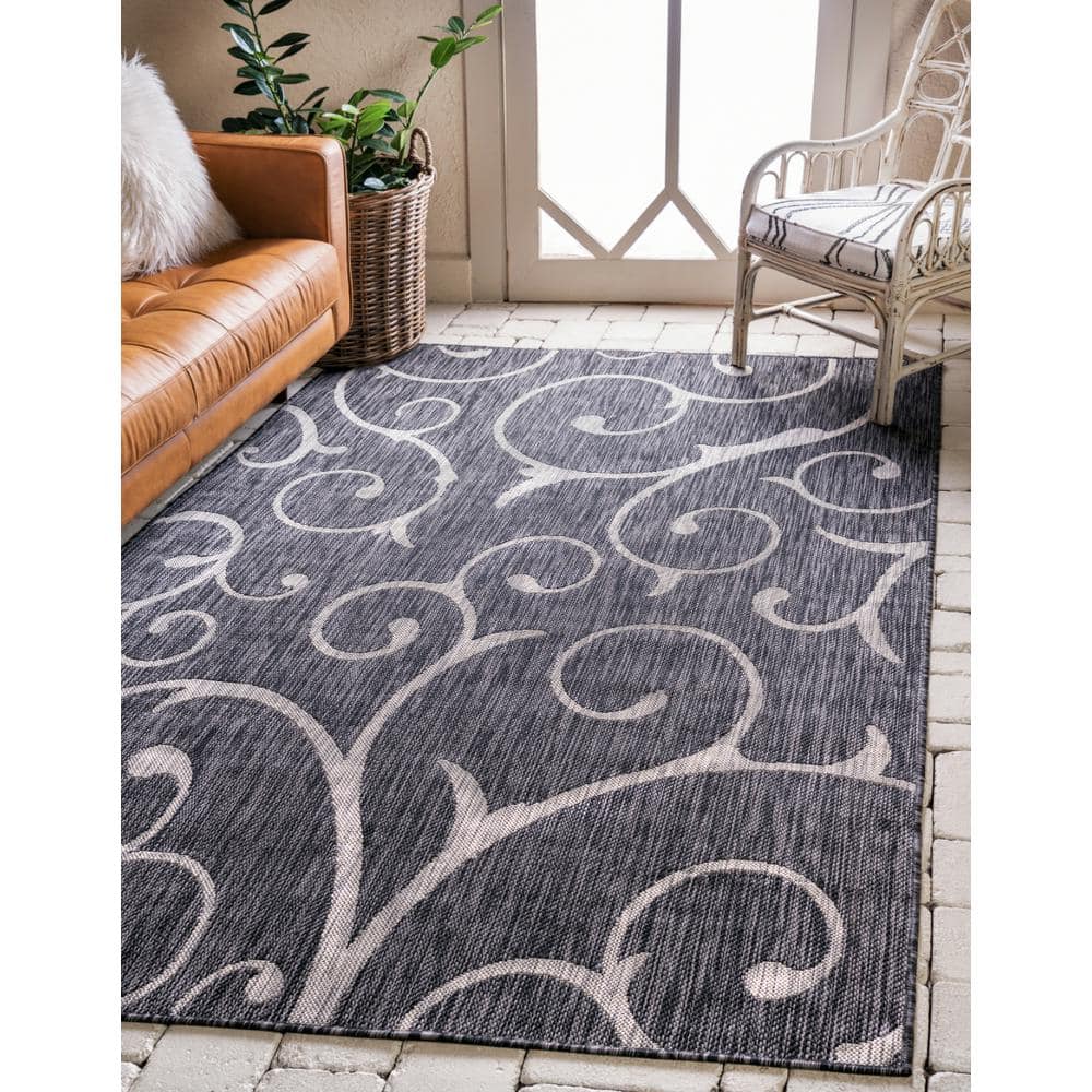 Charcoal Gray Easy-Care Synthetic 4' x 6' Outdoor Rug